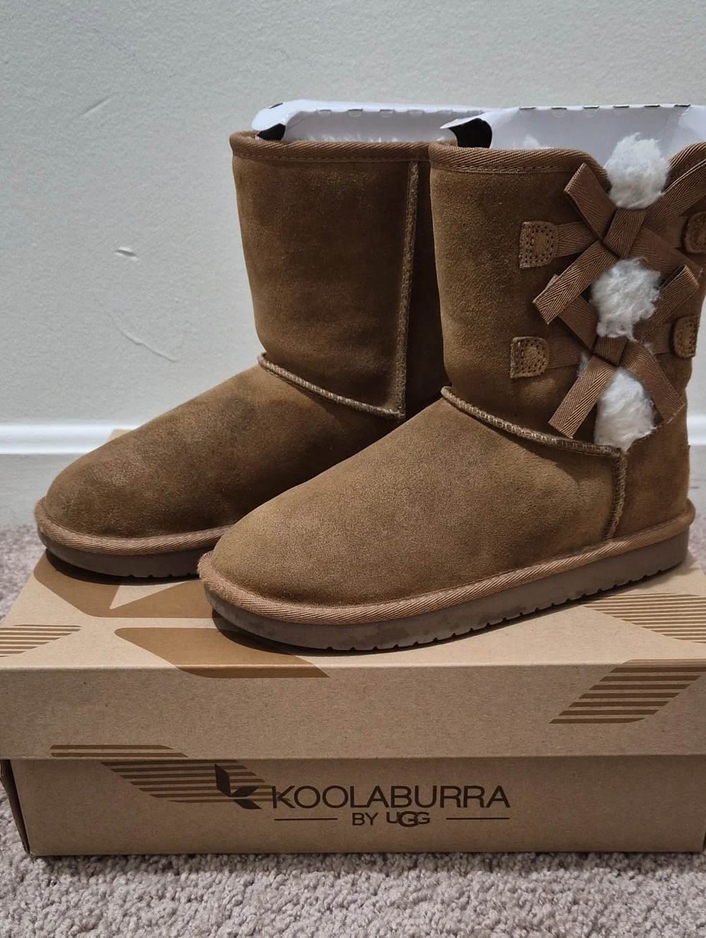 Koolaburra girls by